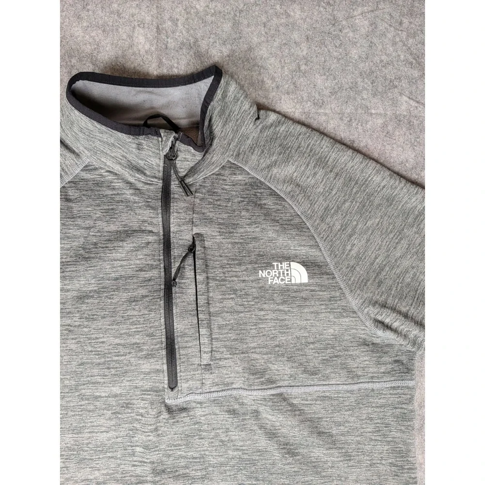The North Face Mens Gray Heathered Quarter Zip Fleece Pullover Chest Pocket L